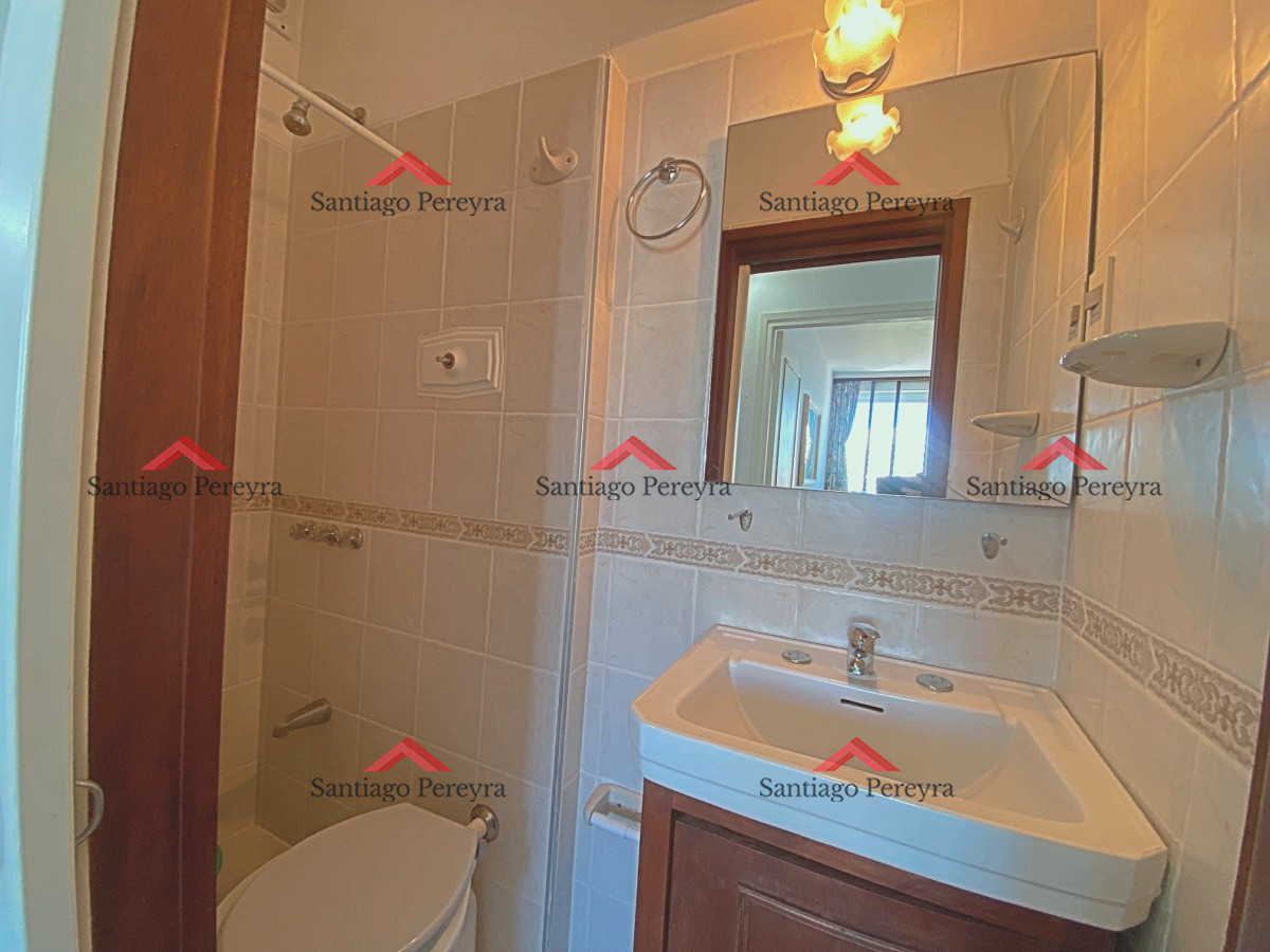 Apartamento ID.12730 - Apartamento de 2 dormitorios en venta Punta del Este