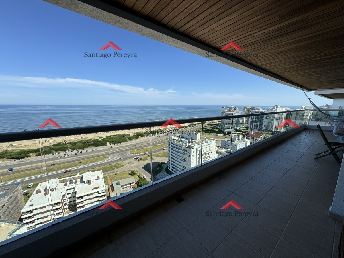 Apartamento ID.8793 - Punta del Este, 3 dormitorios con vista al mar