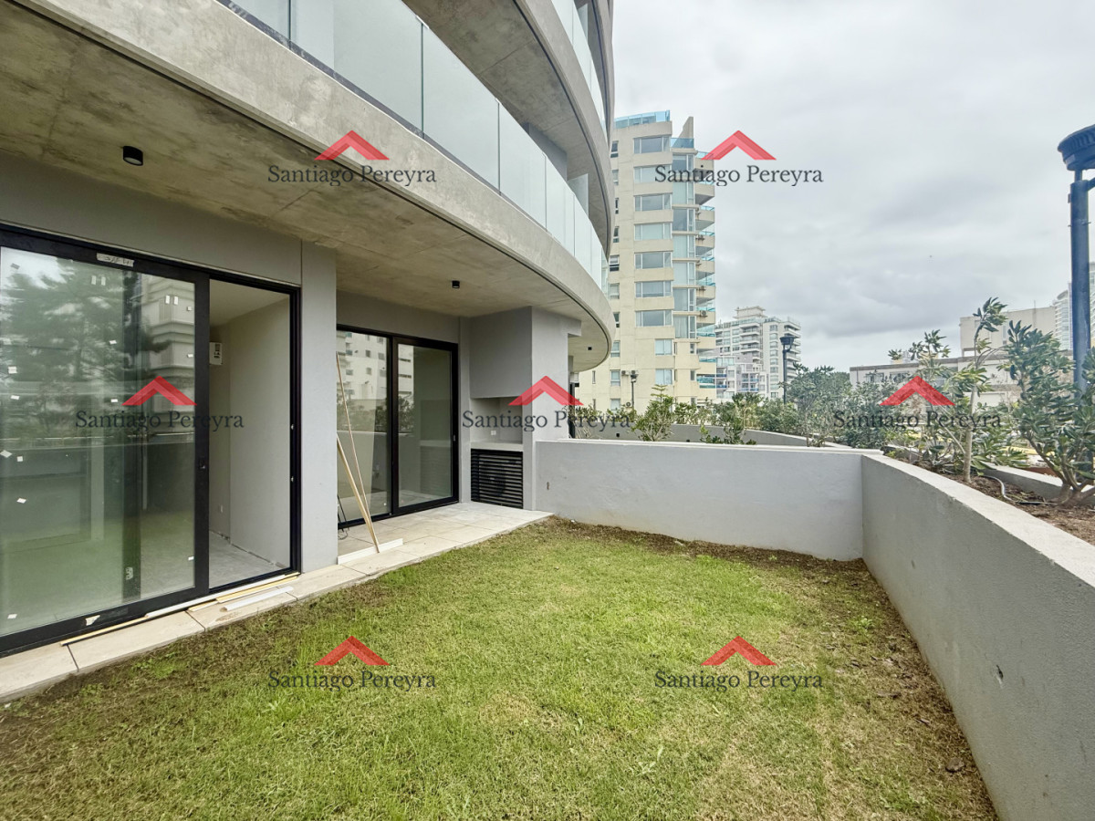 Apartamento ID.16970 - Apartamento de 2 dormitorios en venta, Playa Brava Punta del Este