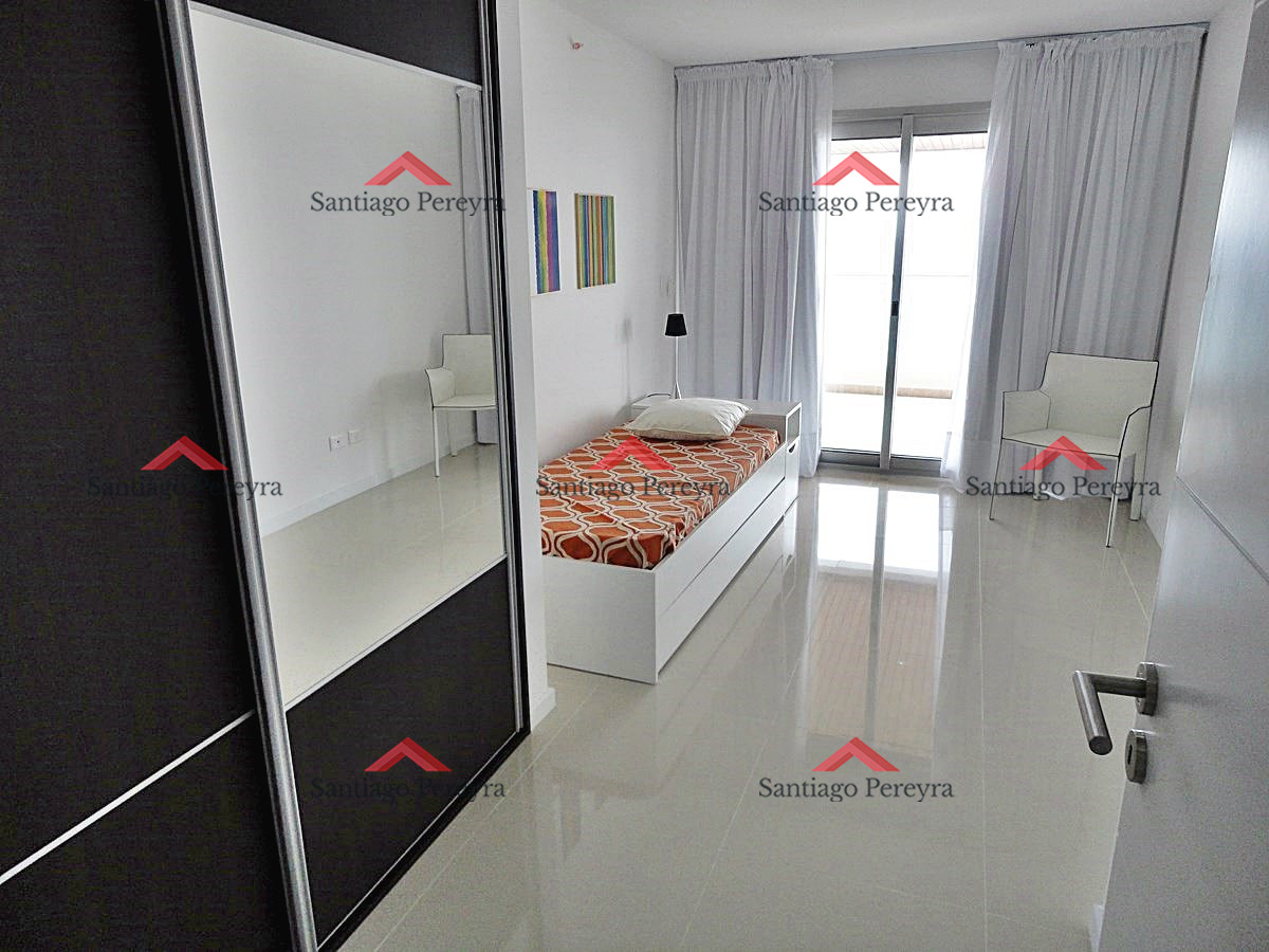 Apartamento ID.8793 - Punta del Este, 3 dormitorios con vista al mar
