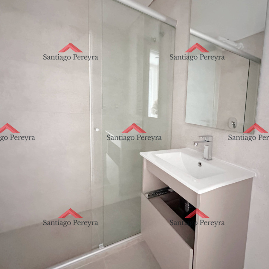 Apartamento ID.16970 - Apartamento de 2 dormitorios en venta, Playa Brava Punta del Este