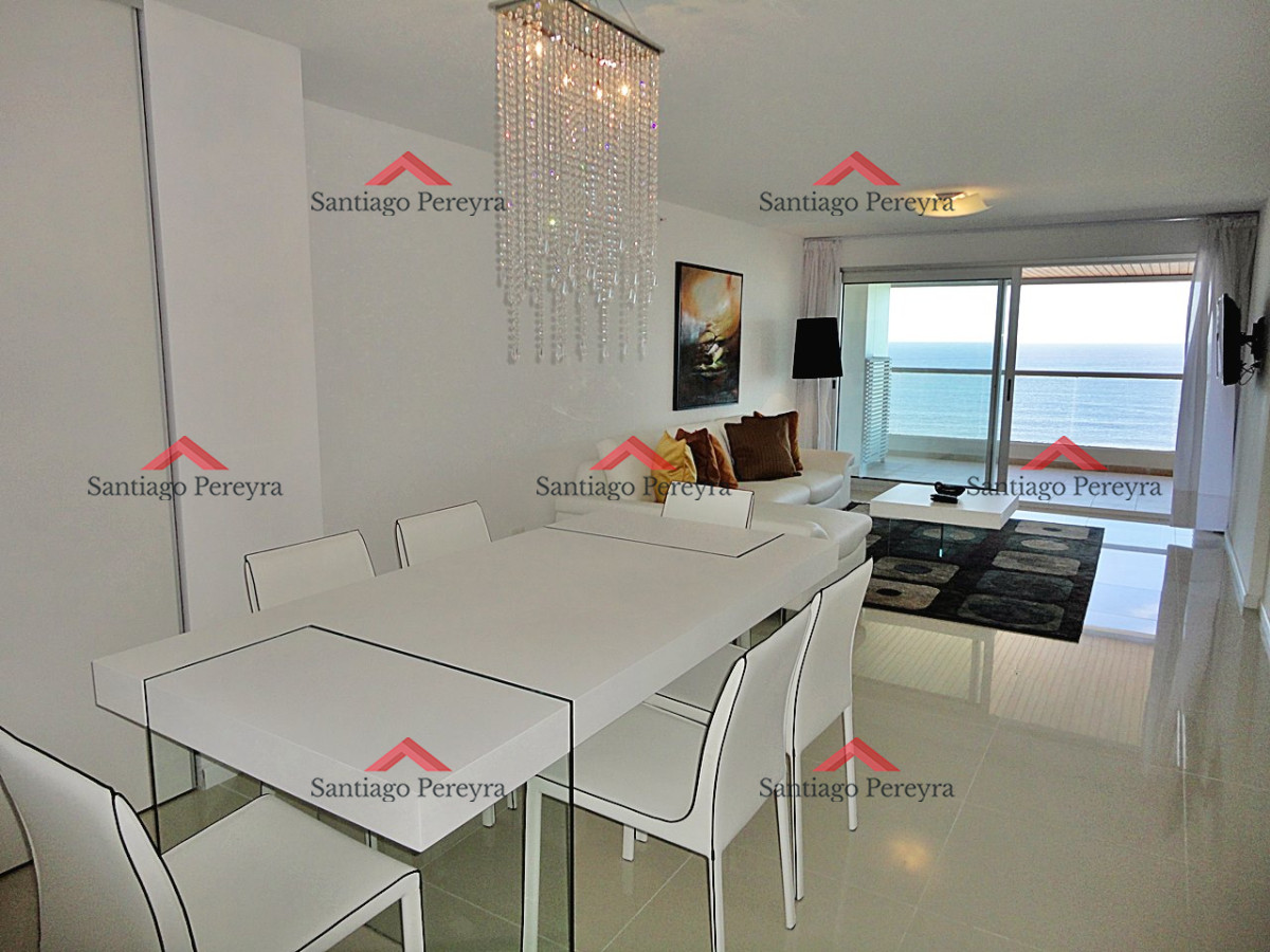 Apartamento ID.8793 - Punta del Este, 3 dormitorios con vista al mar