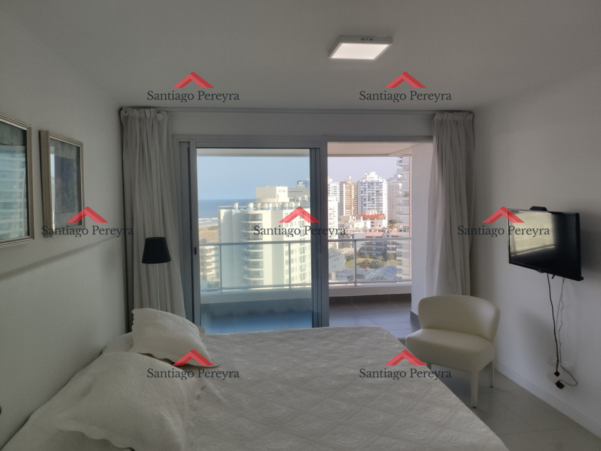 Apartamento ID.13720 - apartamento en venta, 2 dormitorios torre de primer nivel con amenities completos, servicio de playa, balcon con vista al mar
