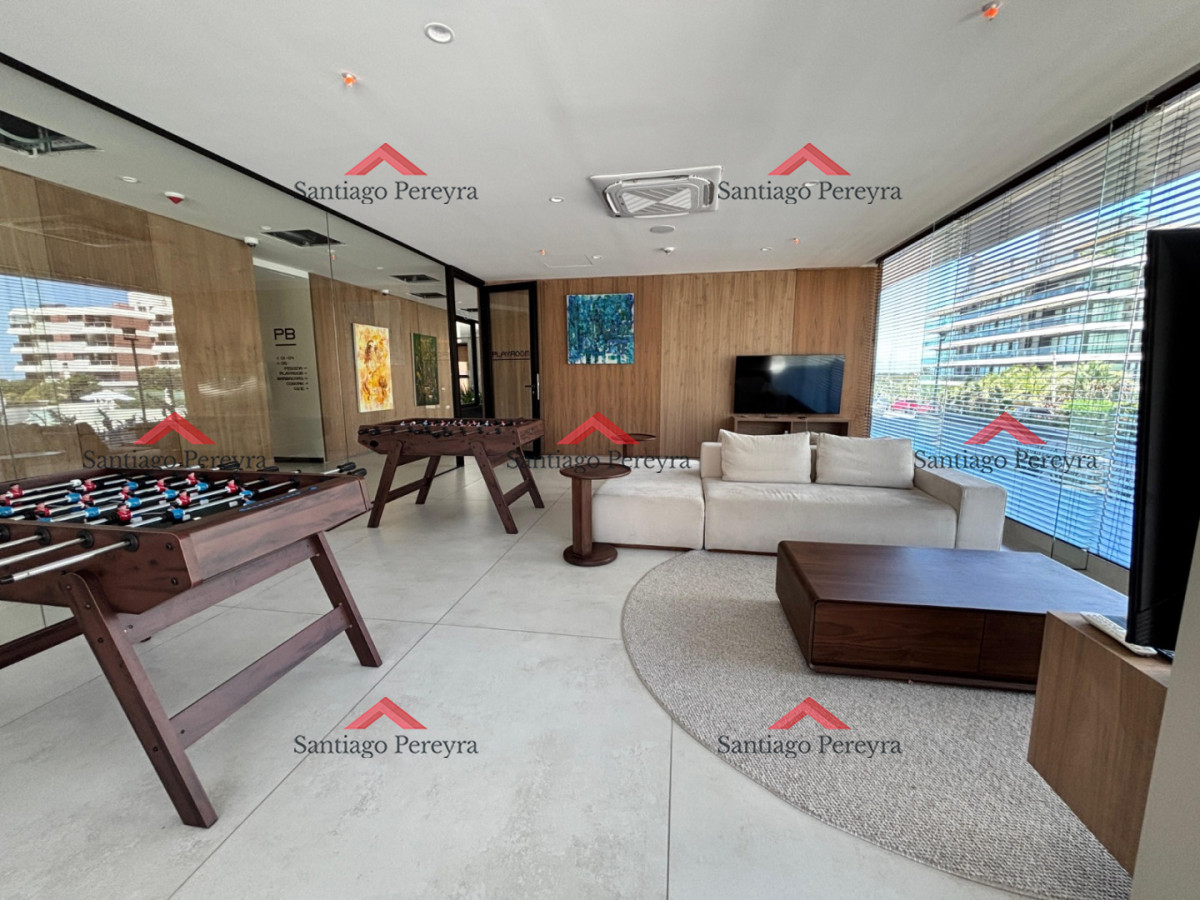 Apartamento ID.16970 - Apartamento de 2 dormitorios en venta, Playa Brava Punta del Este