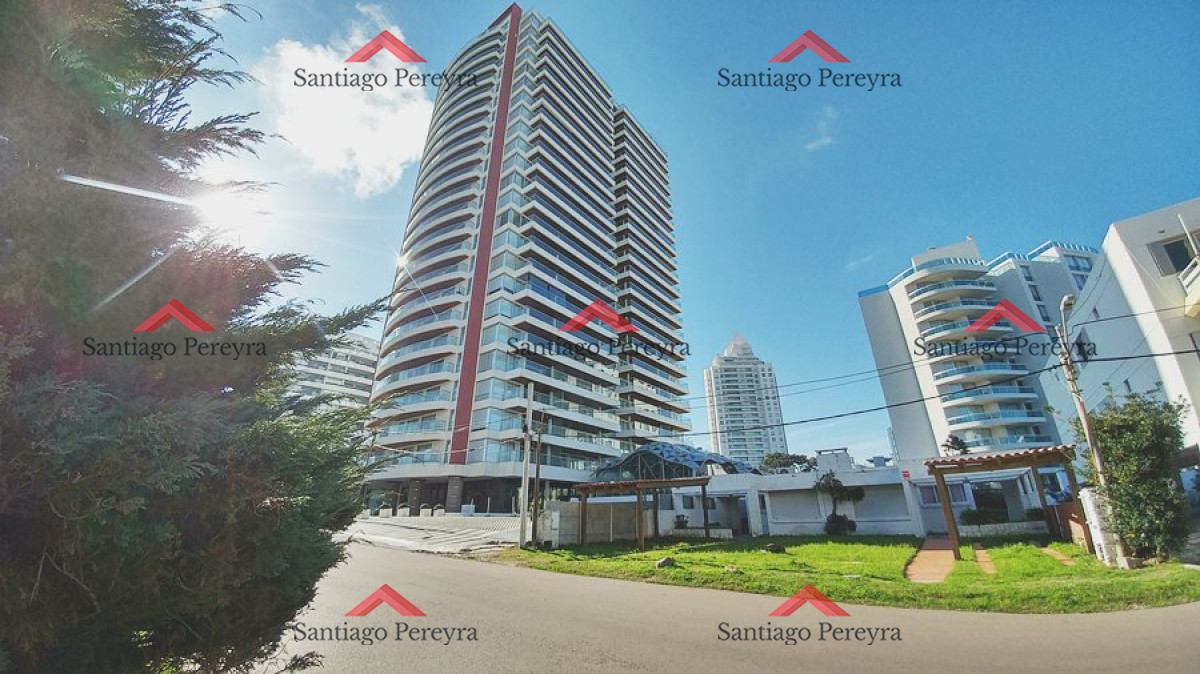 Apartamento ID.8793 - Punta del Este, 3 dormitorios con vista al mar