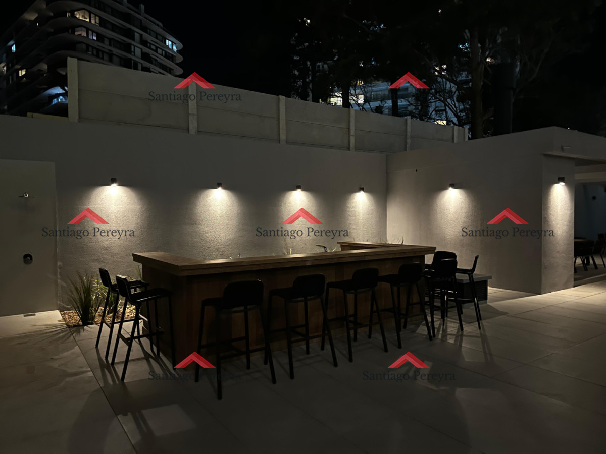 Apartamento ID.16970 - Apartamento de 2 dormitorios en venta, Playa Brava Punta del Este