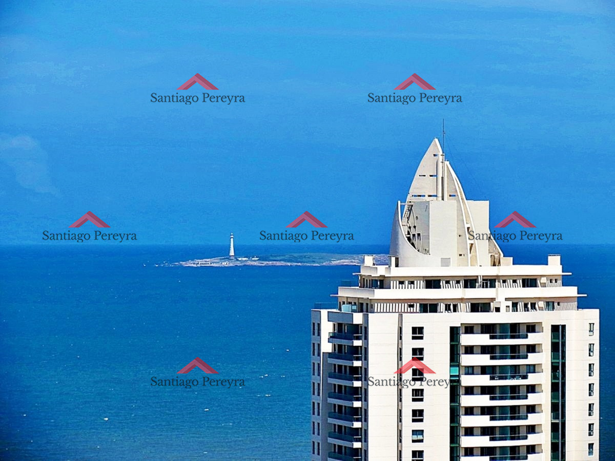 Apartamento ID.13719 - Apartamento en venta 2 dormitorios, excelentes amenities, servicio de playa y balcón con vista al mar