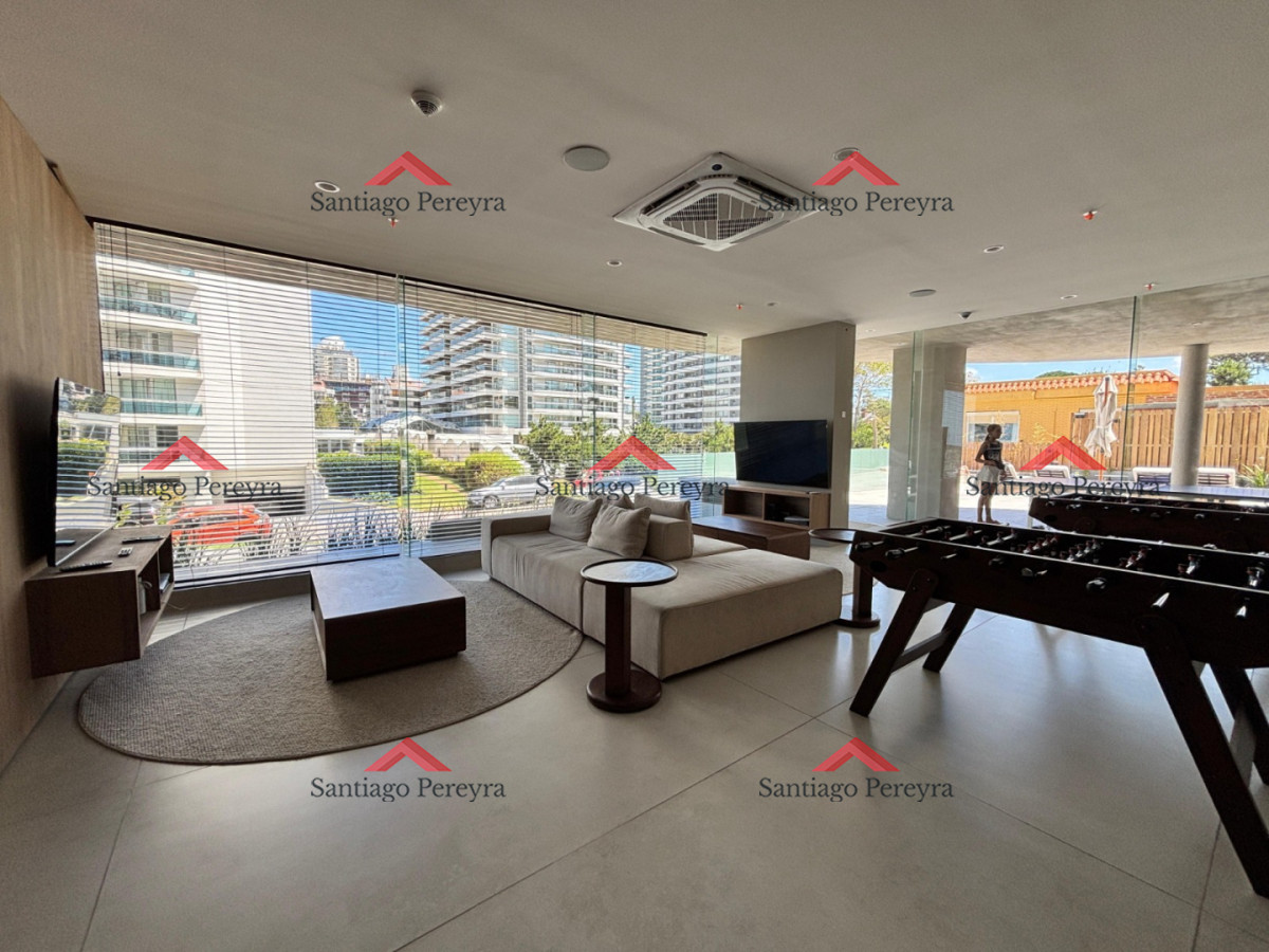 Apartamento ID.16970 - Apartamento de 2 dormitorios en venta, Playa Brava Punta del Este