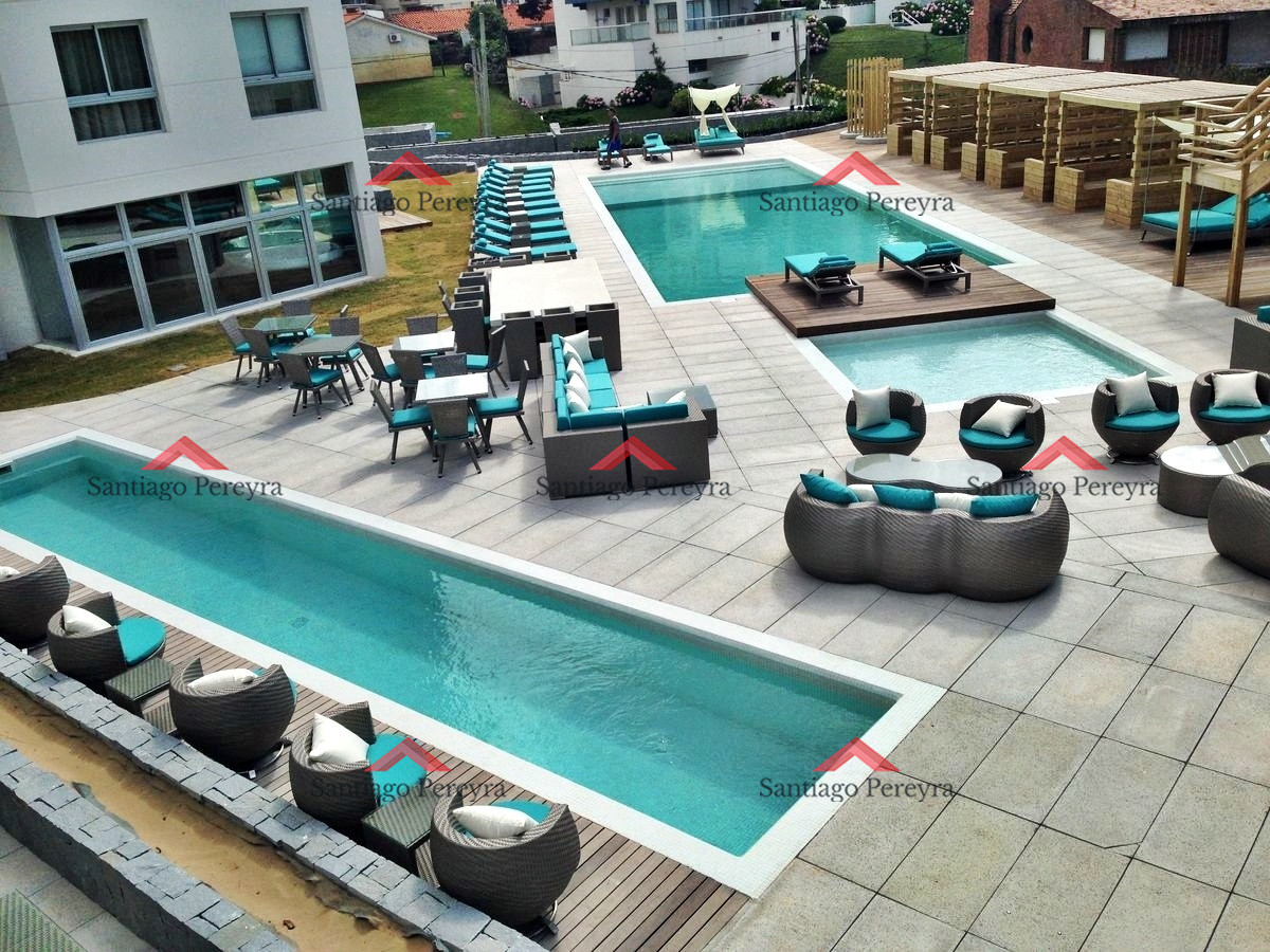 Apartamento ID.13719 - Apartamento en venta 2 dormitorios, excelentes amenities, servicio de playa y balcón con vista al mar