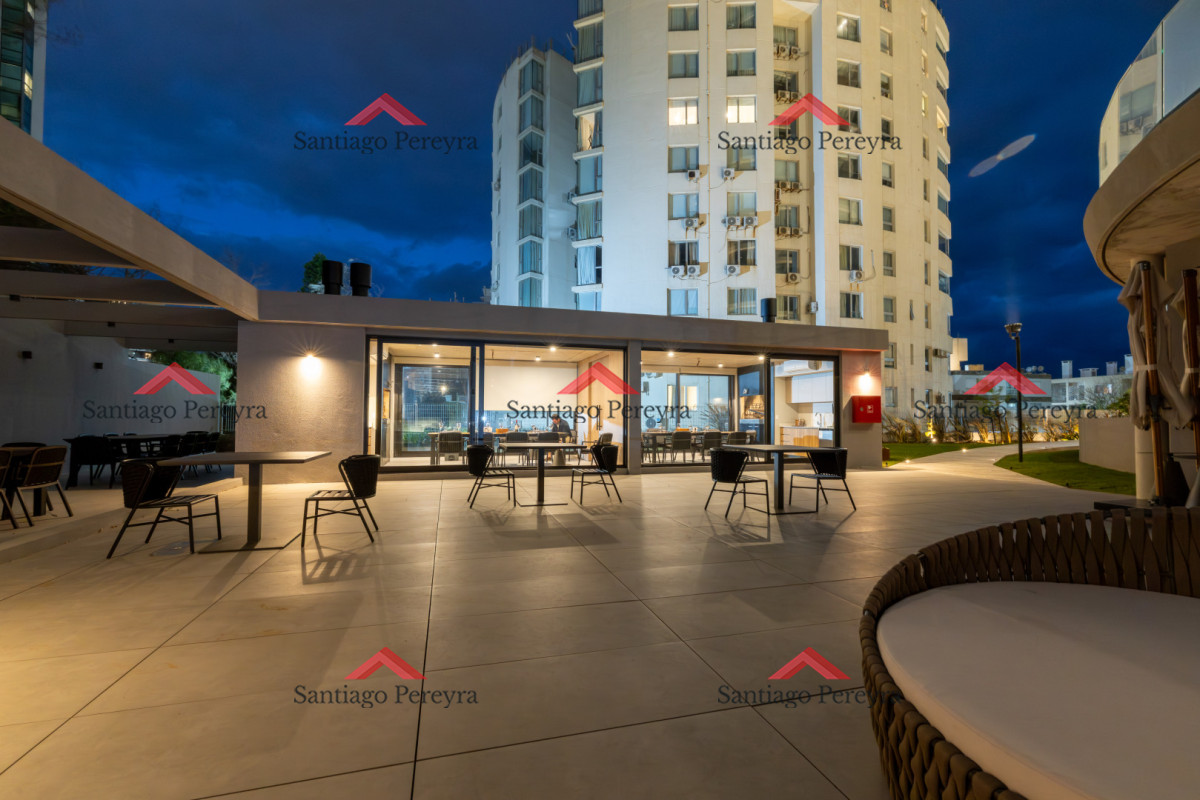 Apartamento ID.16970 - Apartamento de 2 dormitorios en venta, Playa Brava Punta del Este
