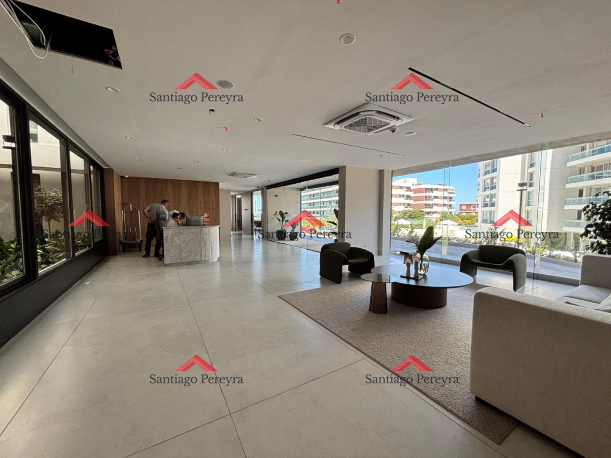 Apartamento ID.16970 - Apartamento de 2 dormitorios en venta, Playa Brava Punta del Este