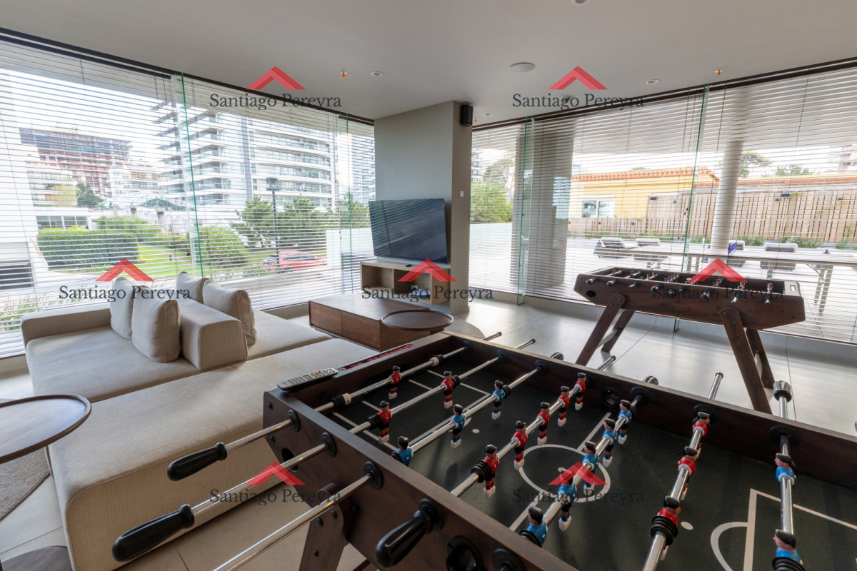 Apartamento ID.16970 - Apartamento de 2 dormitorios en venta, Playa Brava Punta del Este