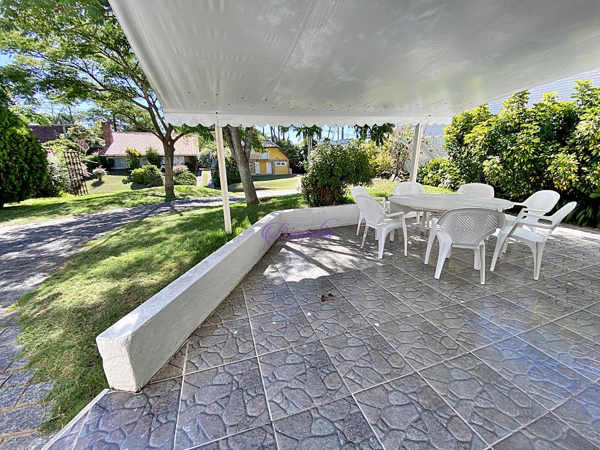 Casa ID.323 - Venta Casa de 3 dormitorios en Pinares, Punta del Este 