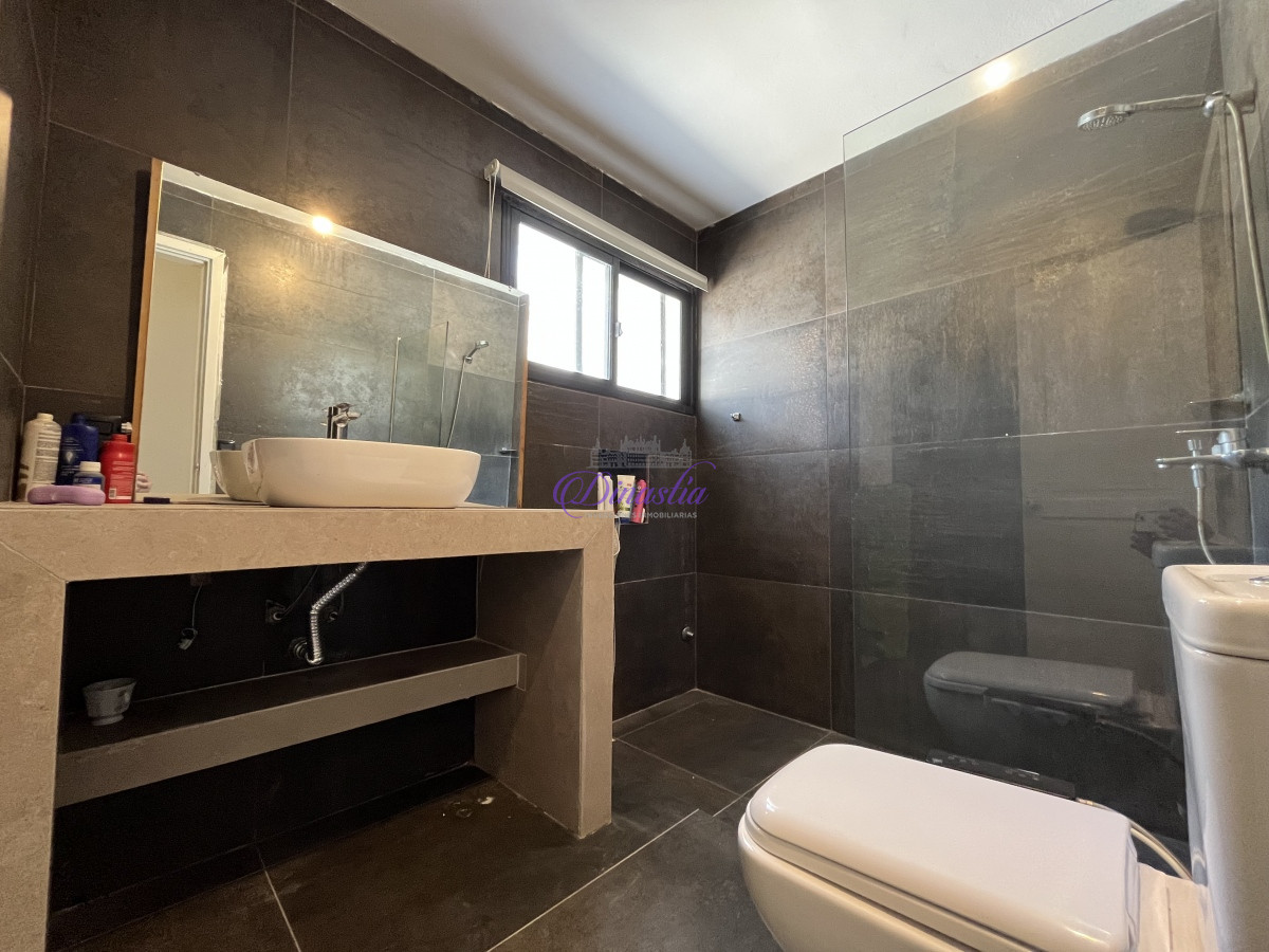 Casa ID.323 - Venta Casa de 3 dormitorios en Pinares, Punta del Este 