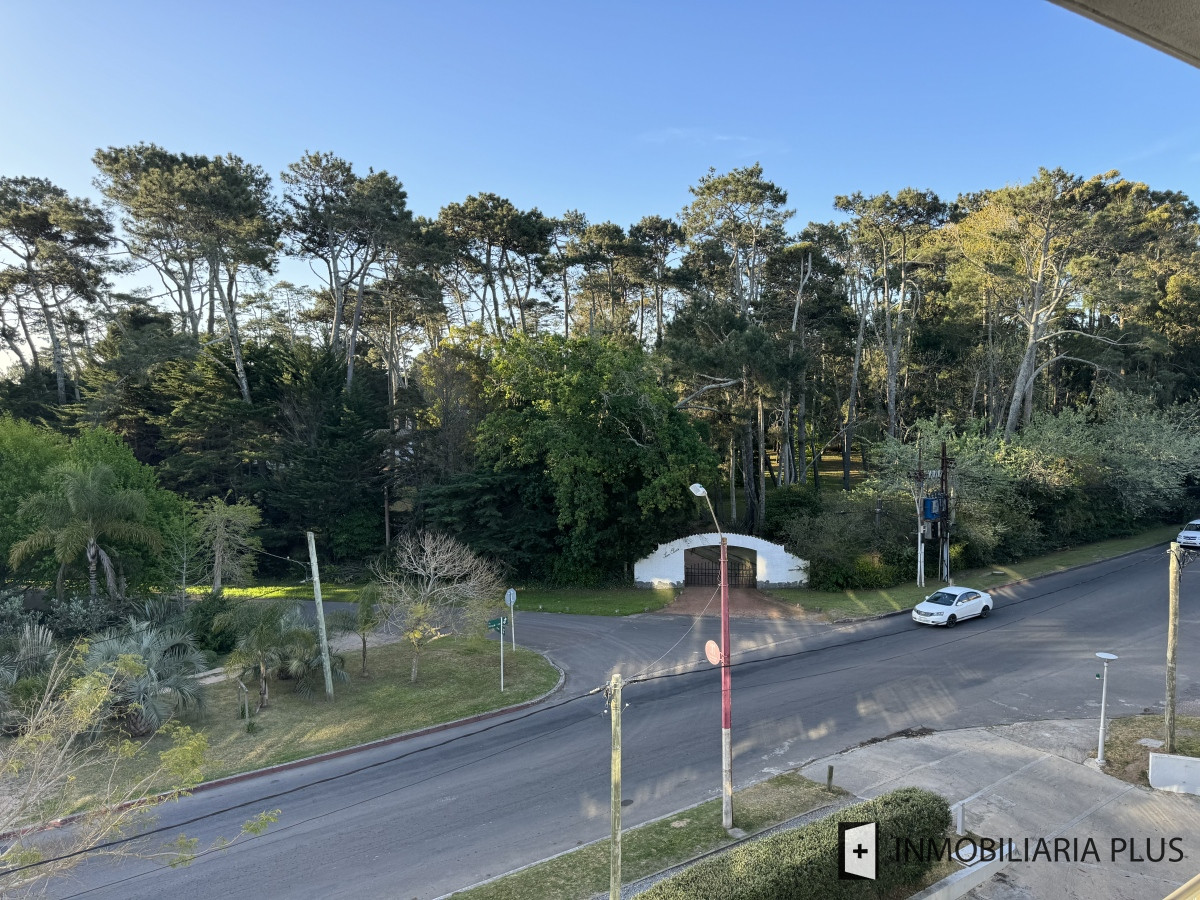 Apartamento ID.1002 - Venta de Apartamento de 2 Dormitorios 1 Baños en San Rafael Punta del Este