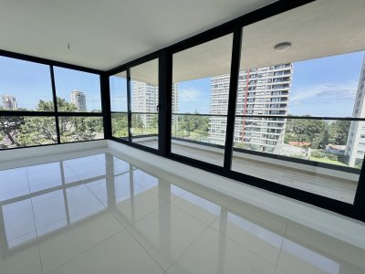Apartamento de 3 dormitorios en venta Punta del Este