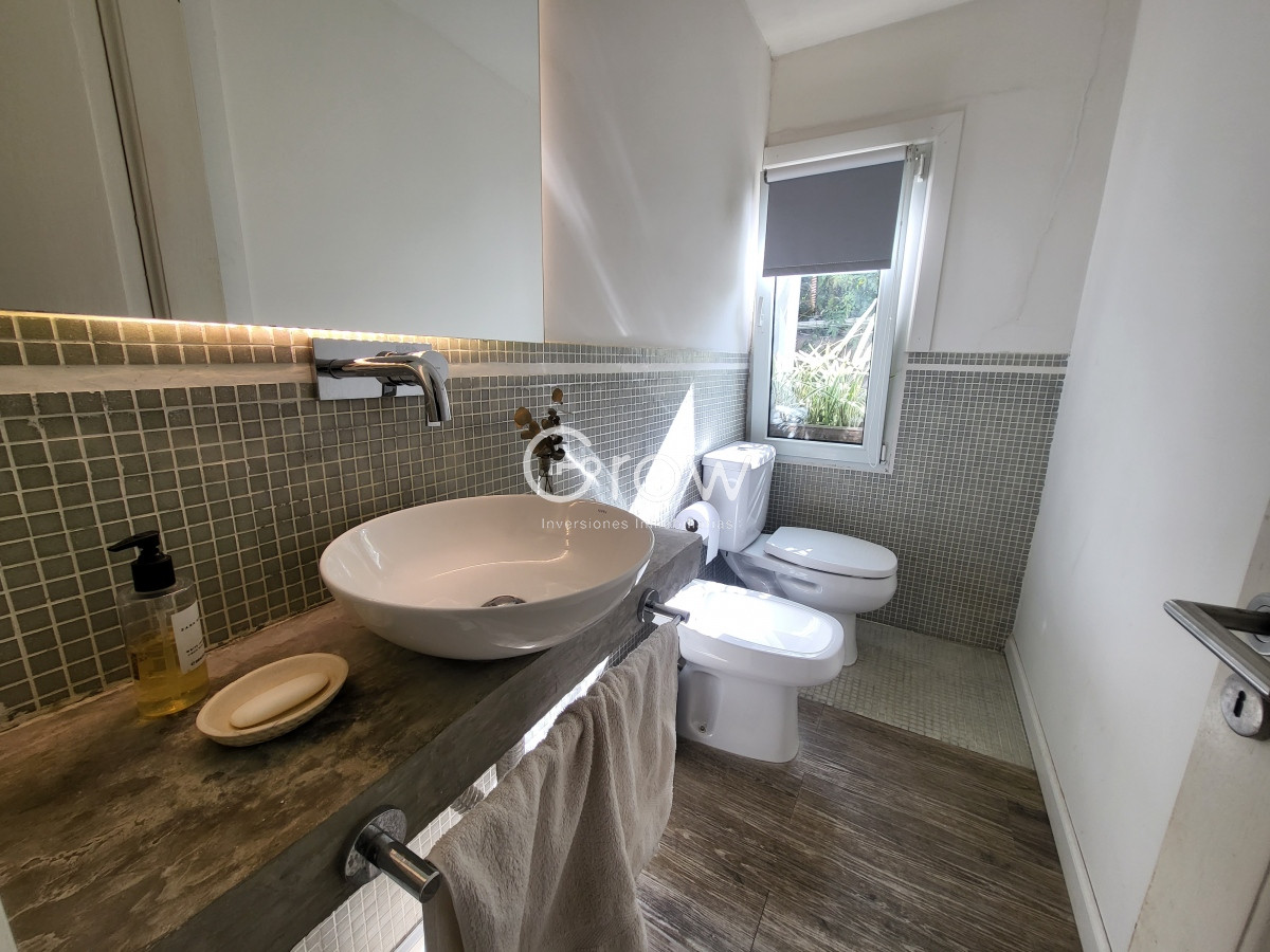 Casa ID.932 - Muy linda casa en Burnett de 3 dormitorios, terreno amplio 