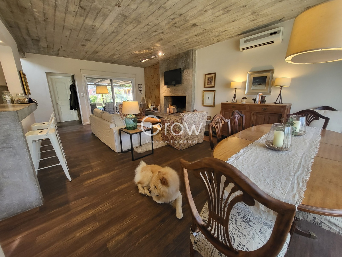 Casa ID.932 - Muy linda casa en Burnett de 3 dormitorios, terreno amplio 