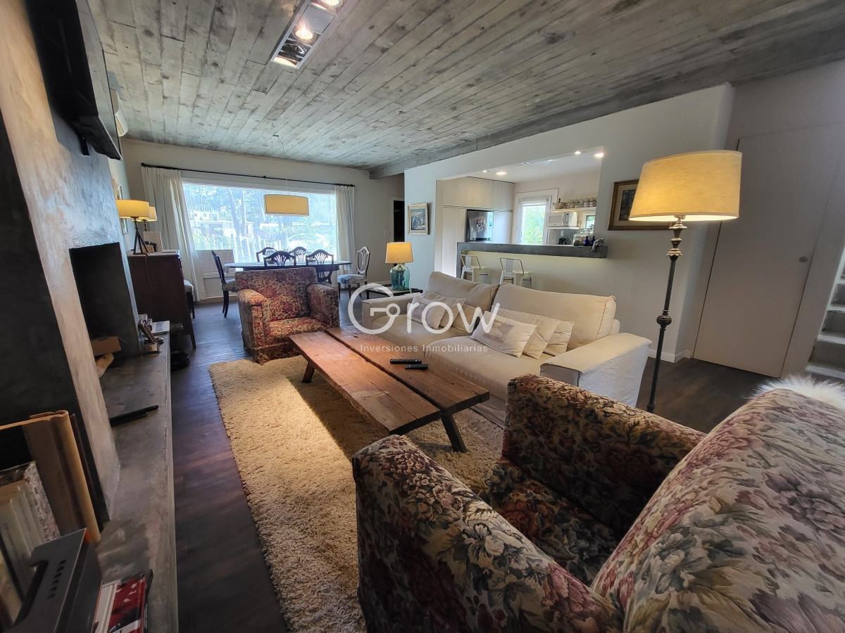 Casa ID.932 - Muy linda casa en Burnett de 3 dormitorios, terreno amplio 