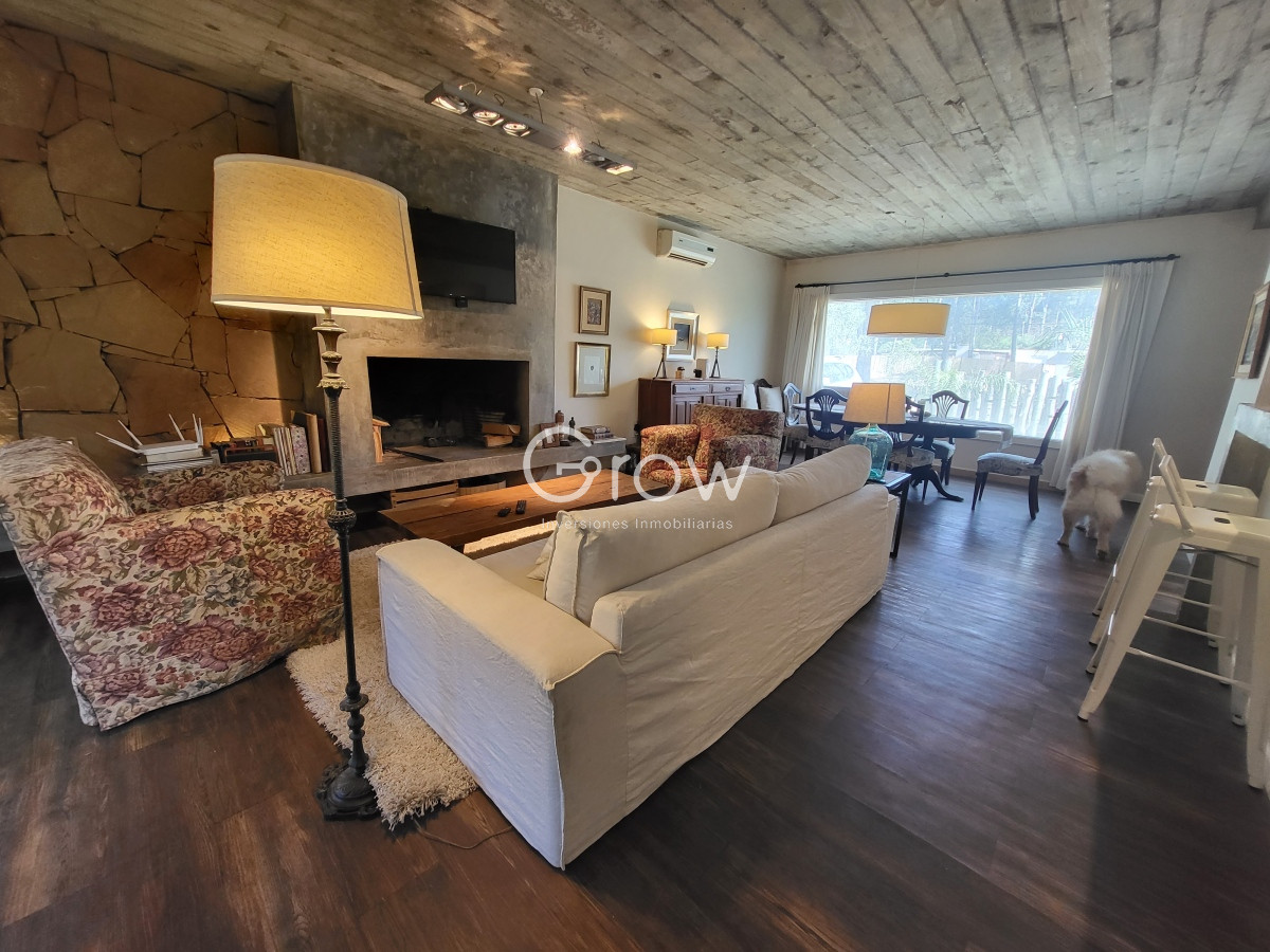 Casa ID.932 - Muy linda casa en Burnett de 3 dormitorios, terreno amplio 