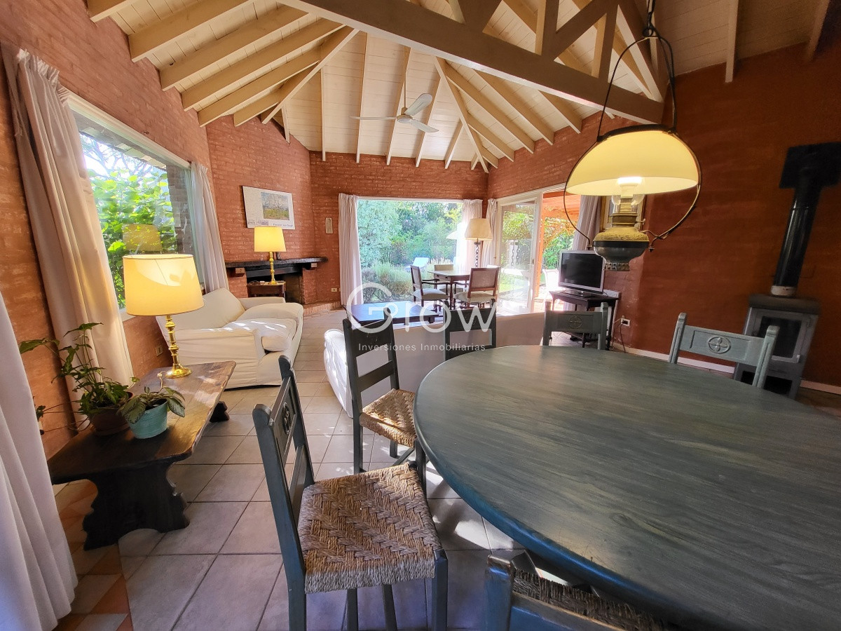 Casa ID.432 - Casa en venta en Punta del Este, barrio privado, barrio cerrado La Arbolada