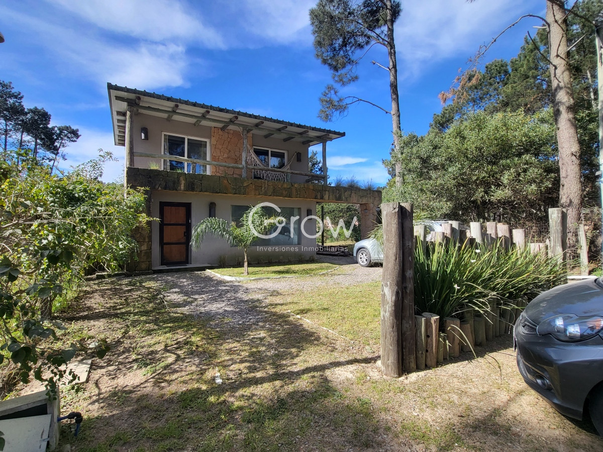 Casa ID.932 - Muy linda casa en Burnett de 3 dormitorios, terreno amplio 