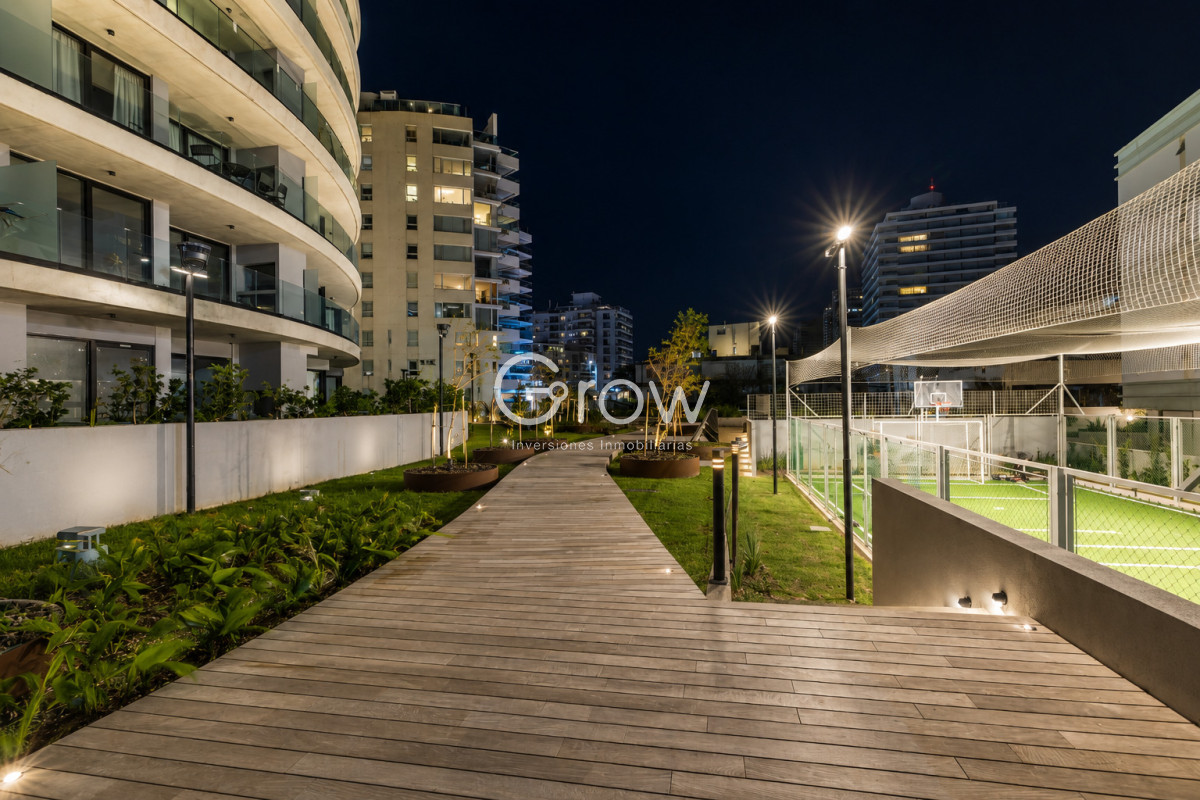 Apartamento ID.4010 - Apartamento en venta de 2 dormitorios en Playa Brava Punta del Este