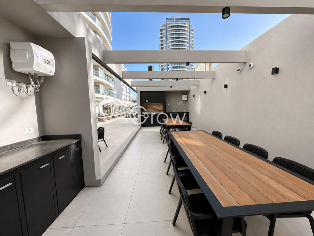 Apartamento ID.4010 - Apartamento en venta de 2 dormitorios en Playa Brava Punta del Este