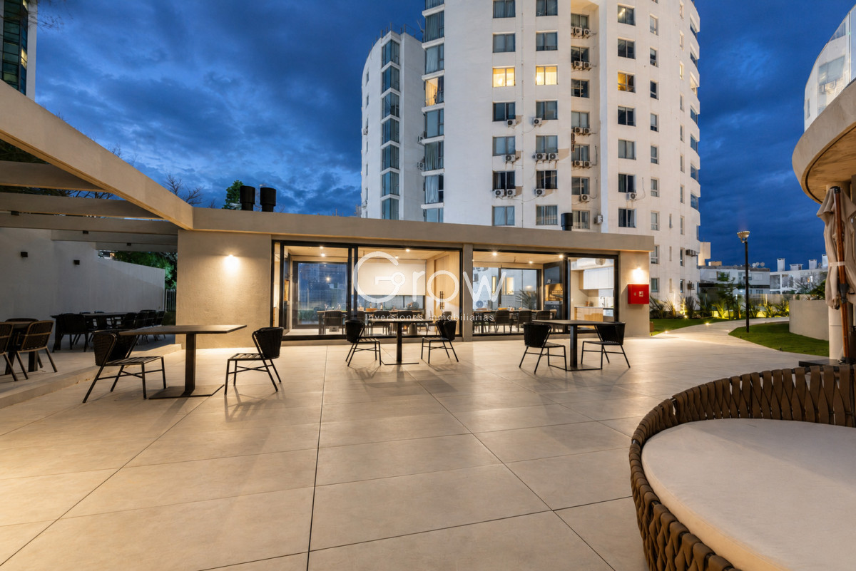 Apartamento ID.4010 - Apartamento en venta de 2 dormitorios en Playa Brava Punta del Este
