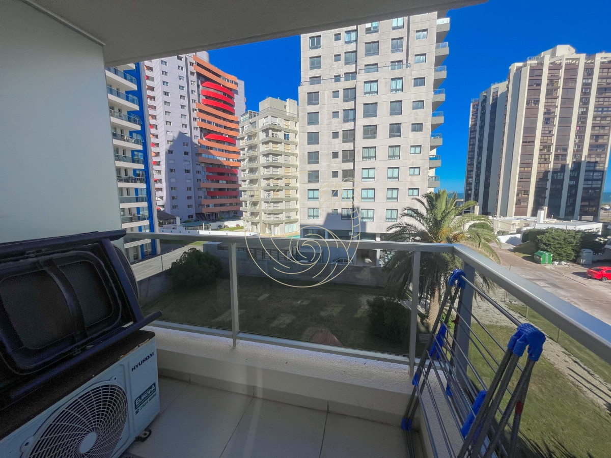 Apartamento ID.21092382 - Apartamento de 2 dormitorios en venta Punta del Este