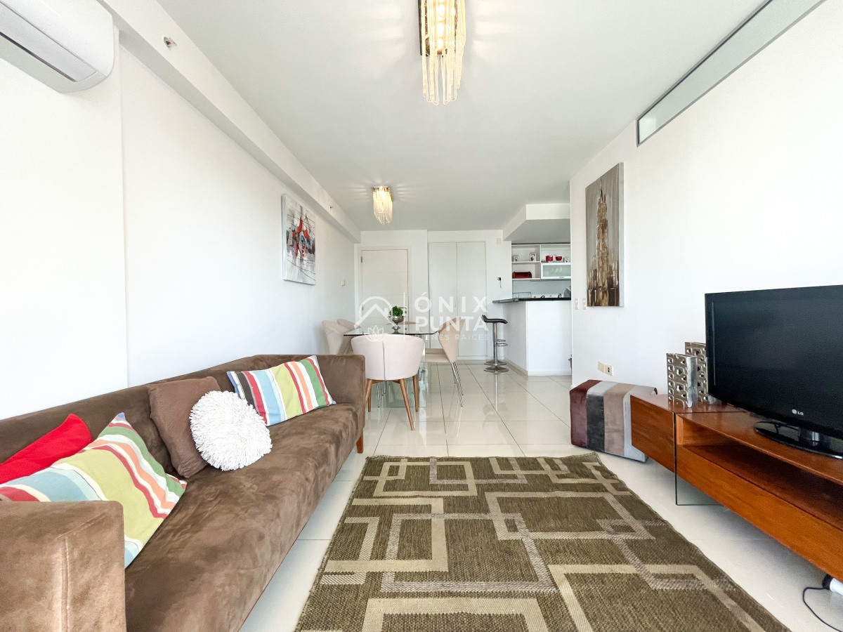 Apartamento ID.83 - Apartamento en venta, 3 dormitorios en Playa Brava Punta del Este
