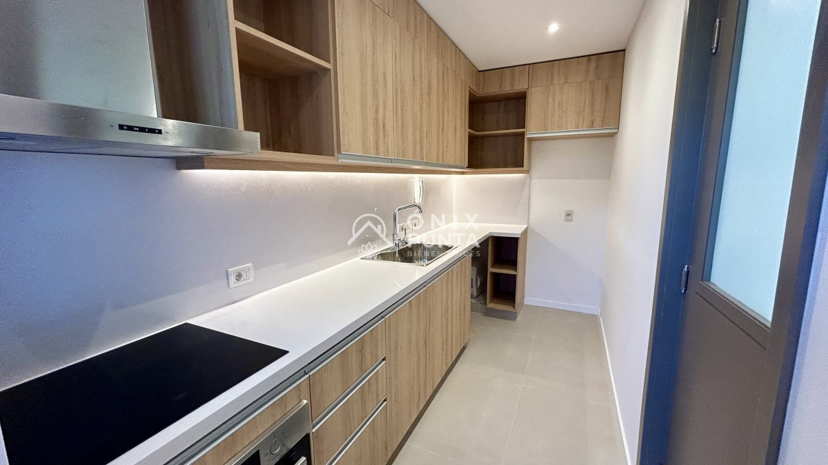 Apartamento ID.139 - Apartamento de 2 dormitorios en venta Punta del Este