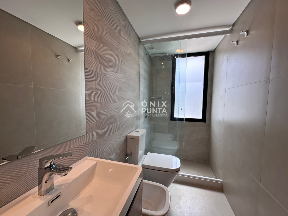 Apartamento ID.139 - Apartamento de 2 dormitorios en venta Punta del Este