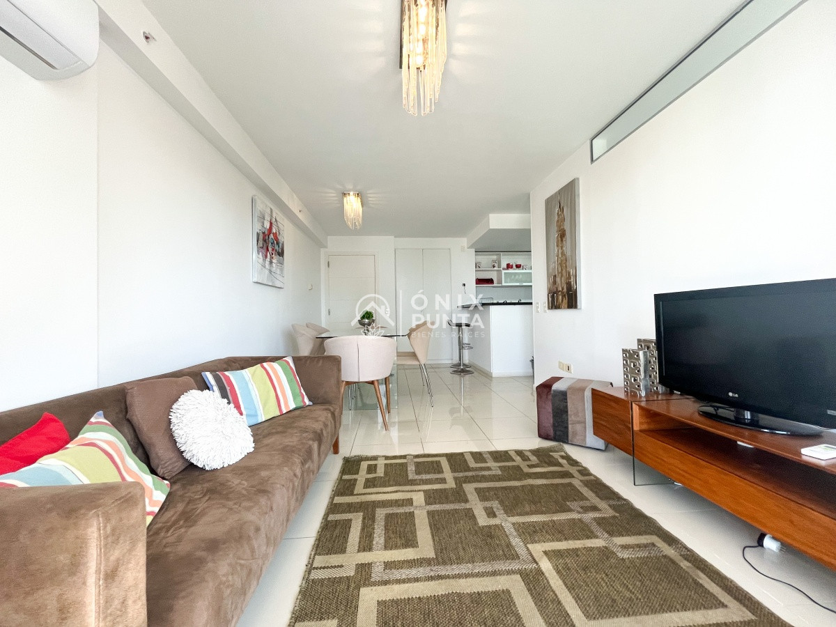 Apartamento ID.83 - Apartamento en venta, 3 dormitorios en Playa Brava Punta del Este