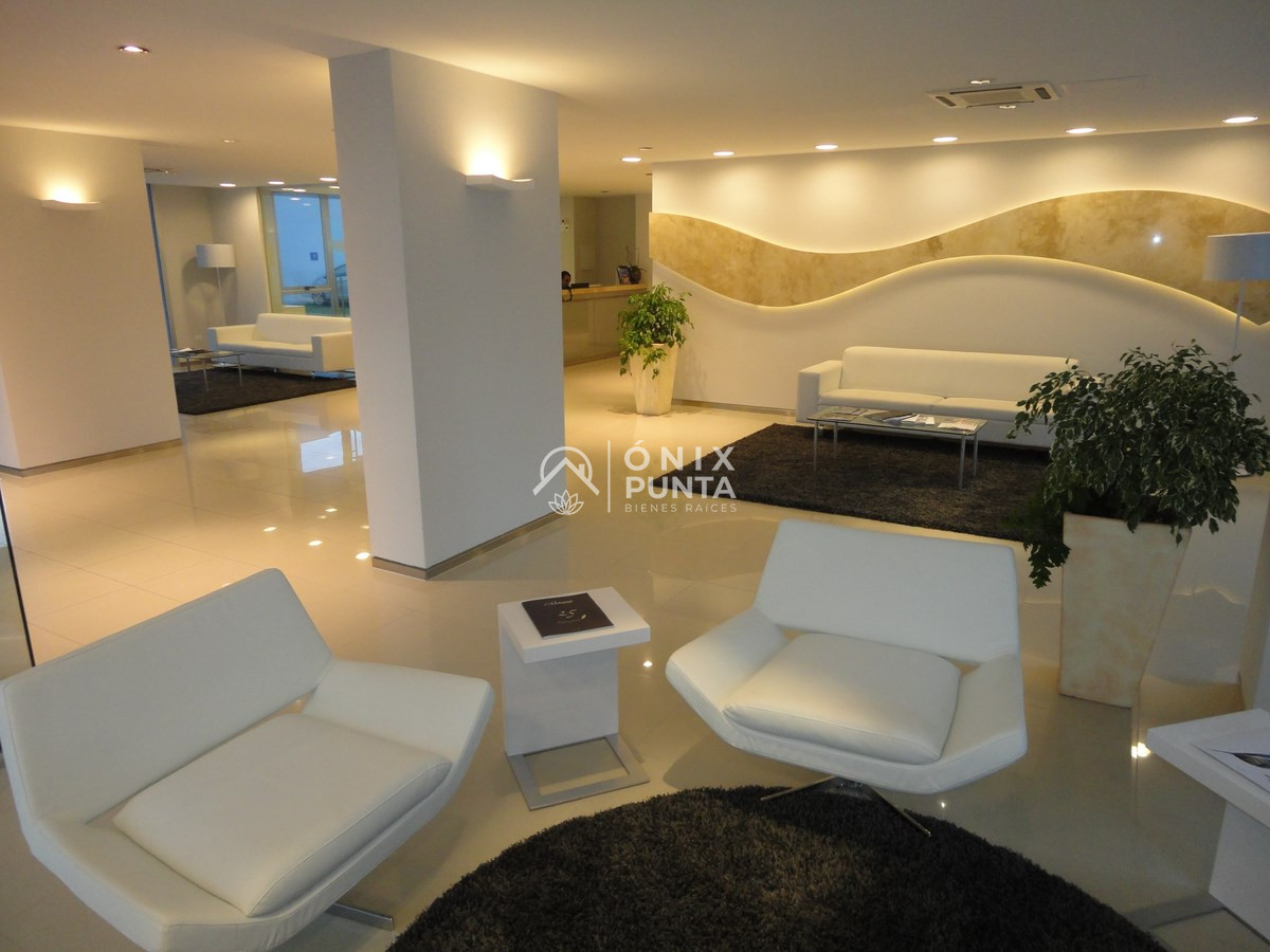 Apartamento ID.83 - Apartamento en venta, 3 dormitorios en Playa Brava Punta del Este