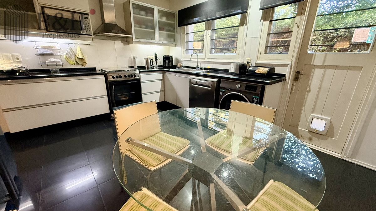 Casa ID.7431 - Casa en venta a una cuadra de plaza mansa