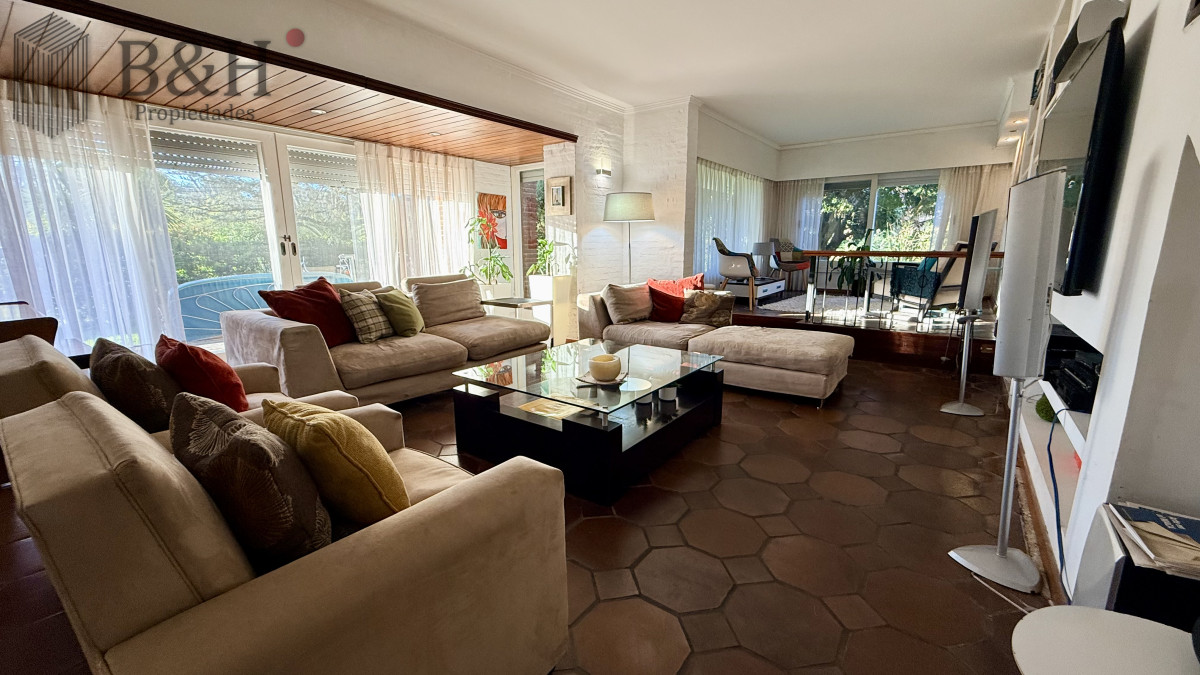 Casa ID.7431 - Casa en venta a una cuadra de plaza mansa
