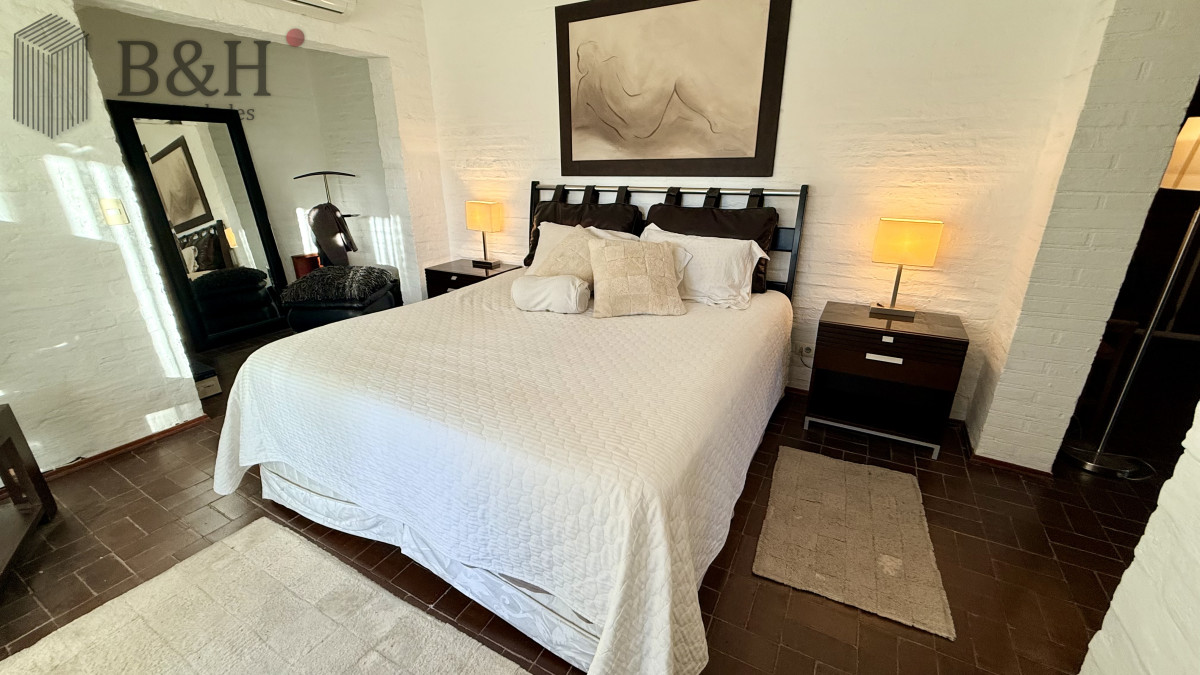 Casa ID.7431 - Casa en venta a una cuadra de plaza mansa