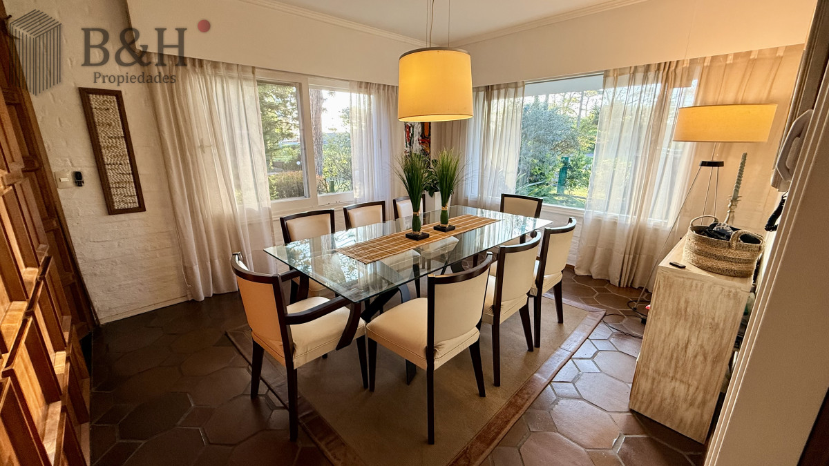 Casa ID.7431 - Casa en venta a una cuadra de plaza mansa