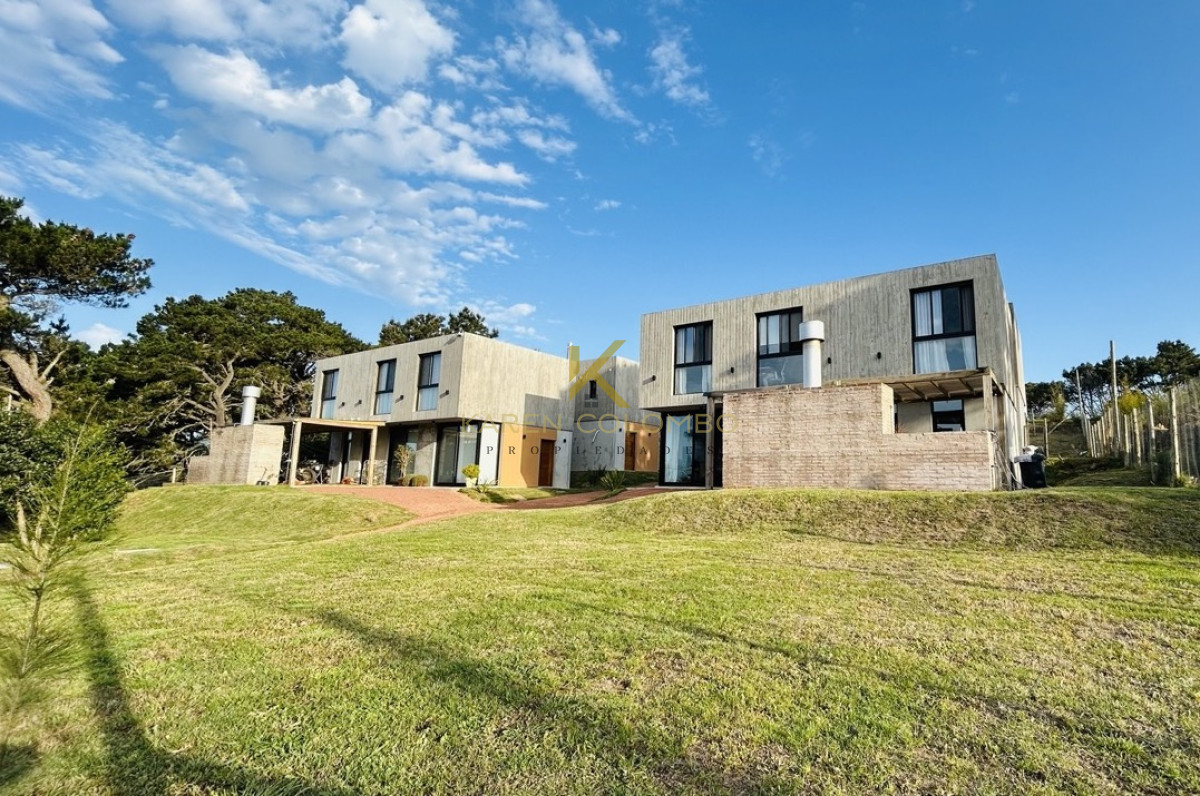 Casa a estrenar de 3 dormitorios en suite, en Piedras del Chileno - GoPunta - Portal Inmobiliario de Punta del Este - Maldonado