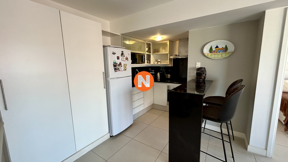 Apartamento Ref.223048 - Apartamento de dos dormitorios a metros de playa brava y mansa en Punta del Este