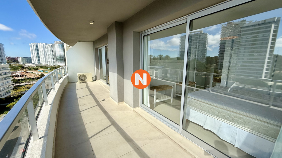 Apartamento Ref.225308 - Apartamento de un dormitorio, con gran terraza, en venta en Punta del Este