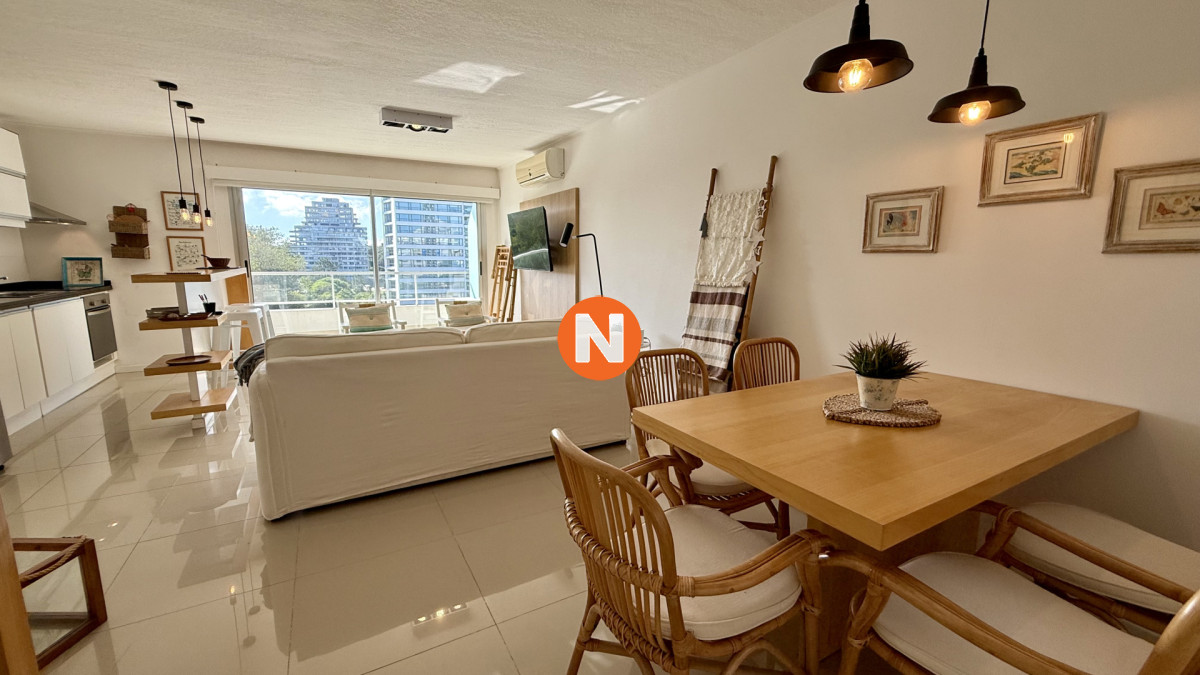 Apartamento Ref.225308 - Apartamento de un dormitorio, con gran terraza, en venta en Punta del Este