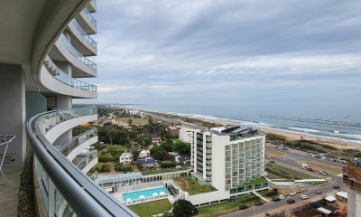 Apartamento en venta, 3 dormitorios en playa brava punta del este