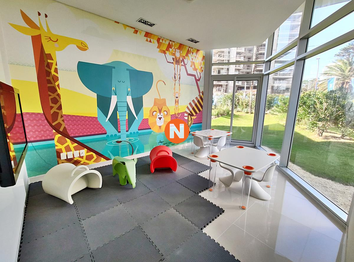 Apartamento Ref.220612 - VENTA DE APARTAMENTO DE 3 DORMITORIOS EN EDIFICIO SUNRISE PUNTA DEL ESTE 