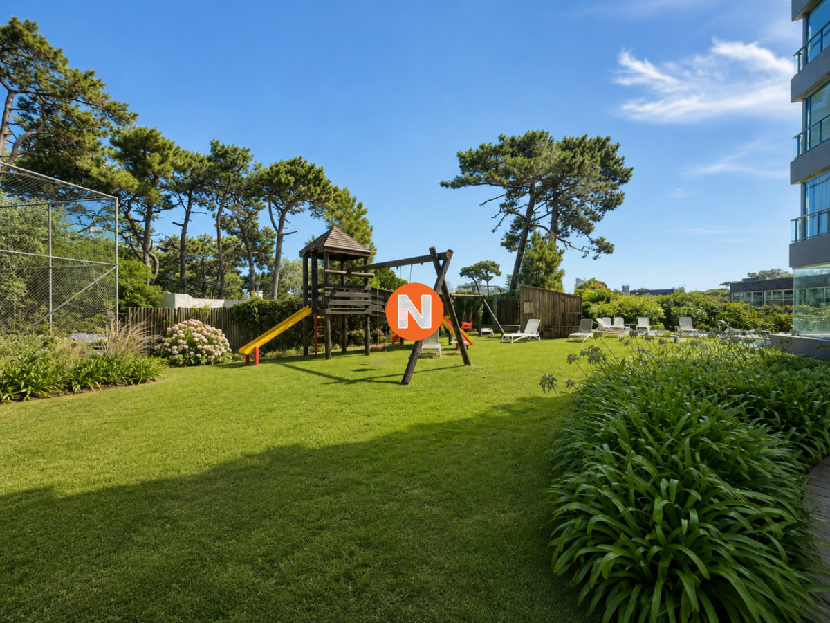 Apartamento Ref.225487 - Apartamento en venta de 3 dormitorios en Punta del Este