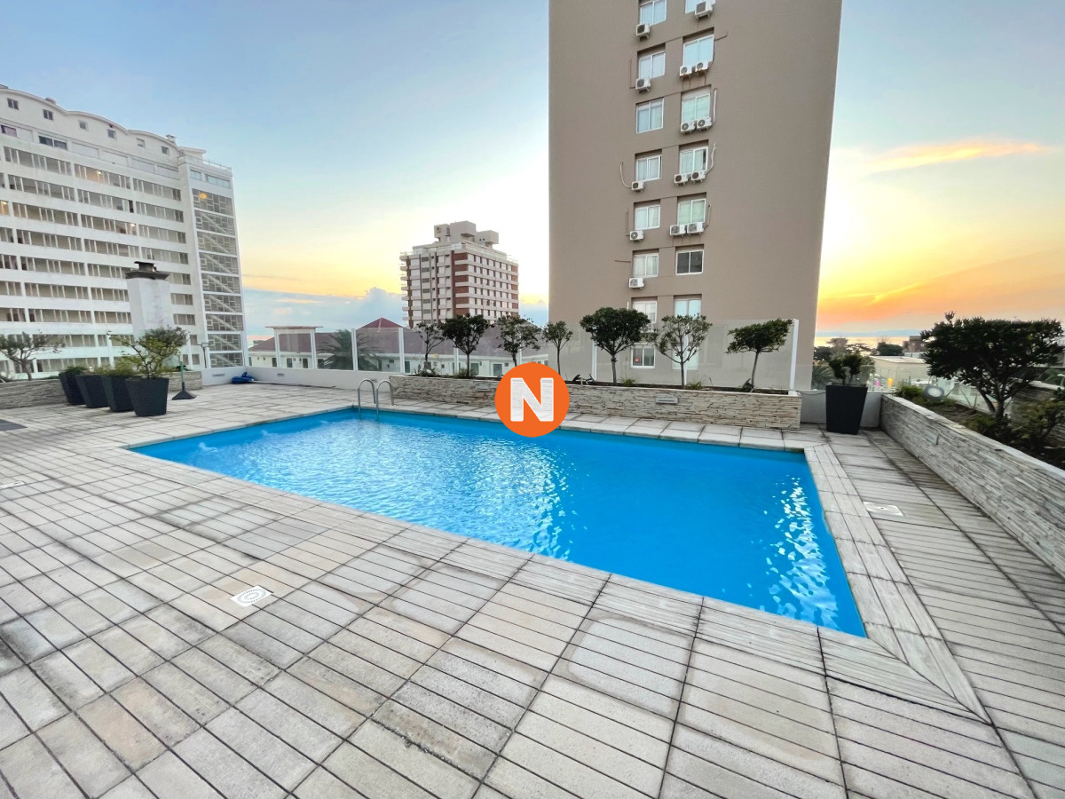 Apartamento Ref.223048 - Apartamento de dos dormitorios a metros de playa brava y mansa en Punta del Este