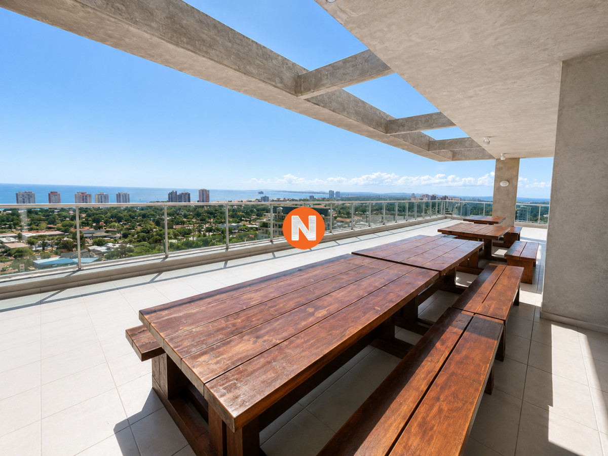 Apartamento Ref.225487 - Apartamento en venta de 3 dormitorios en Punta del Este