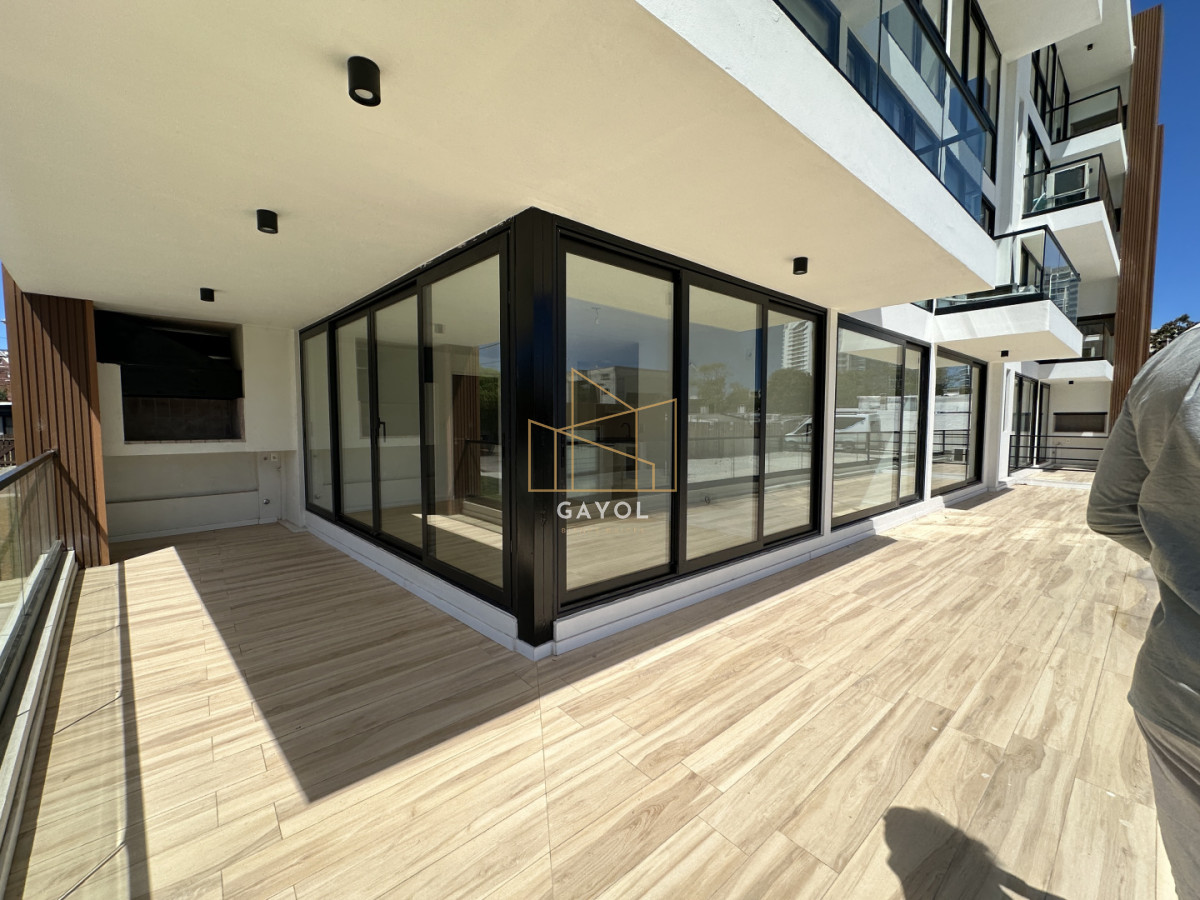 Apartamento ID.1182 - Apartamento en venta de 2 dormitorios, Aidy Grill, Punta del Este.