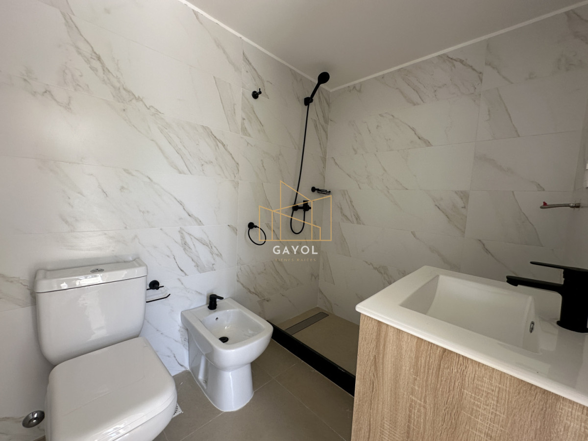 Apartamento ID.1182 - Apartamento en venta de 2 dormitorios, Aidy Grill, Punta del Este.